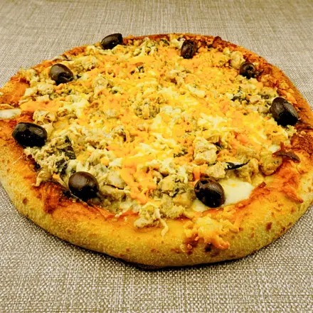 [pizpollched] Pizza Pollo y Cheddar